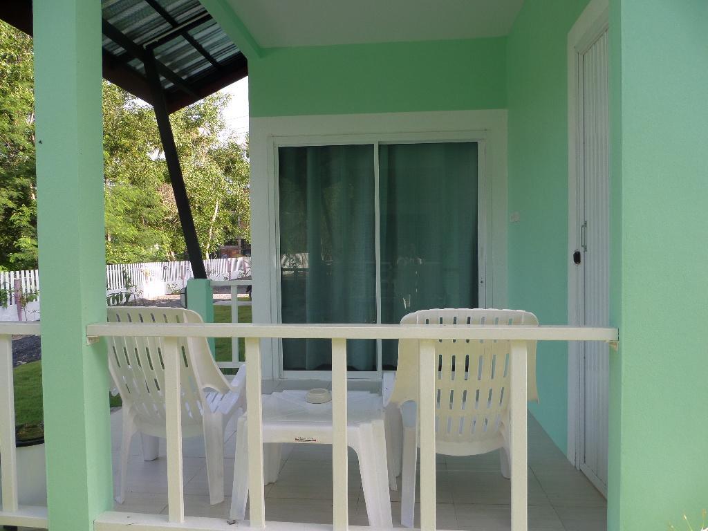 Lanta Triple Novel Hotel Koh Lanta Exterior photo