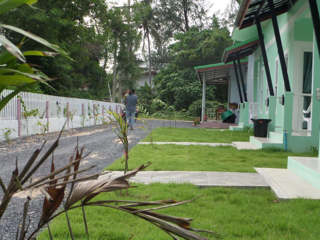 Lanta Triple Novel Hotel Koh Lanta Exterior photo