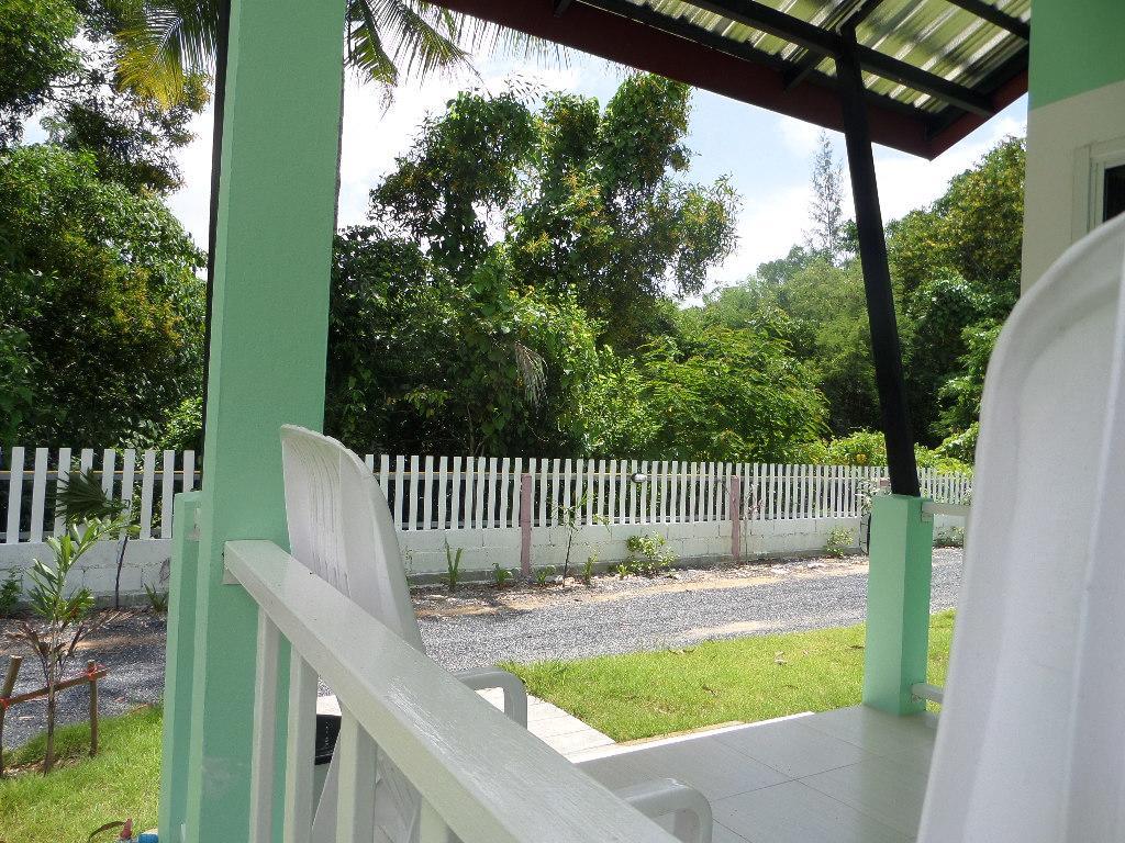 Lanta Triple Novel Hotel Koh Lanta Exterior photo