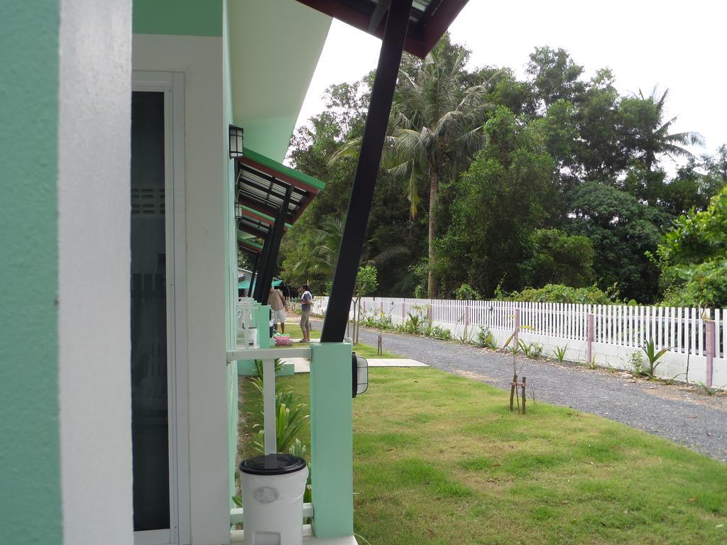 Lanta Triple Novel Hotel Koh Lanta Exterior photo