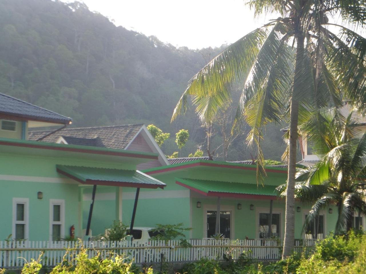 Lanta Triple Novel Hotel Koh Lanta Exterior photo